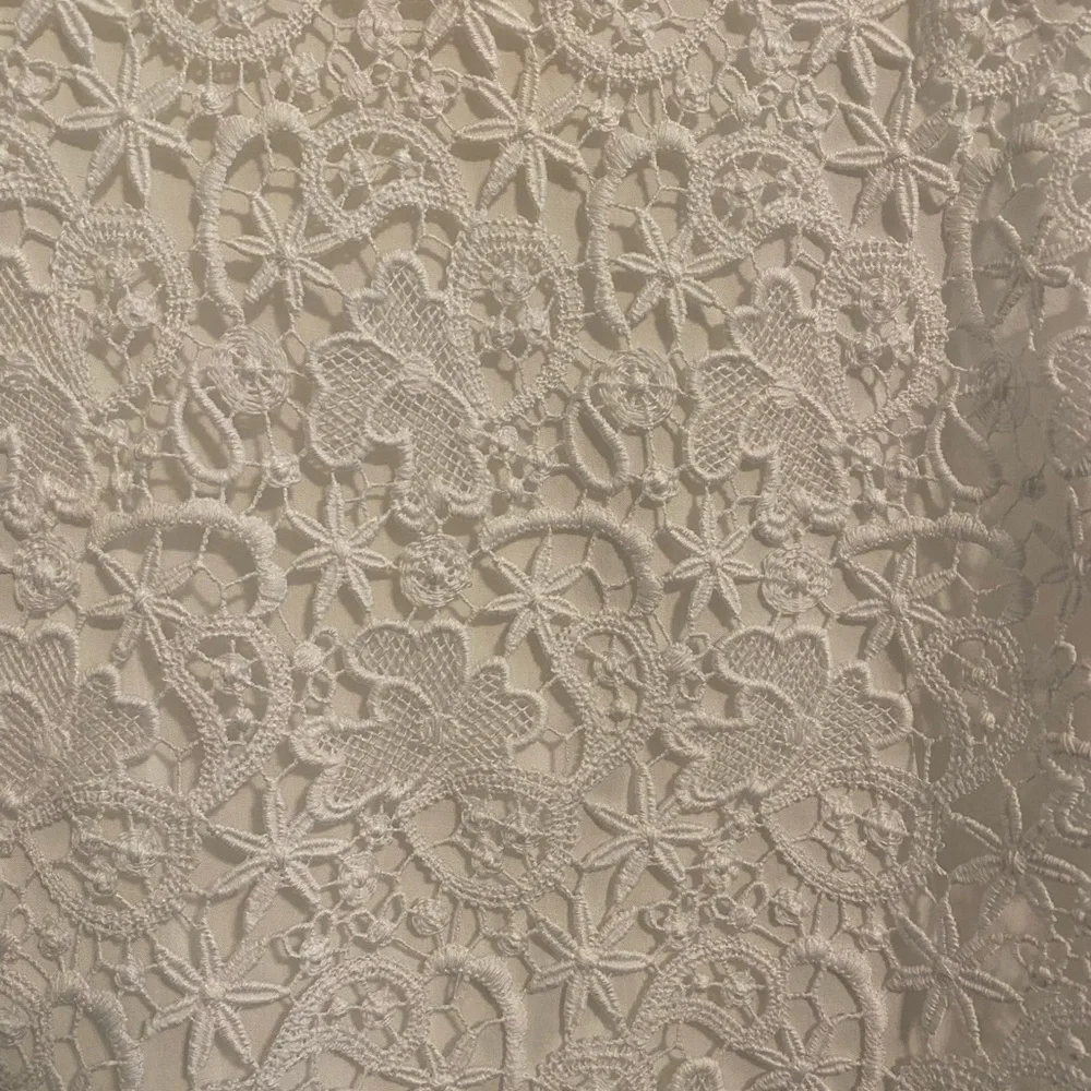 Beautiful White Lace Zara Woman Blouse w/ 3/4 Sleeves & Scalloped Edges Size L